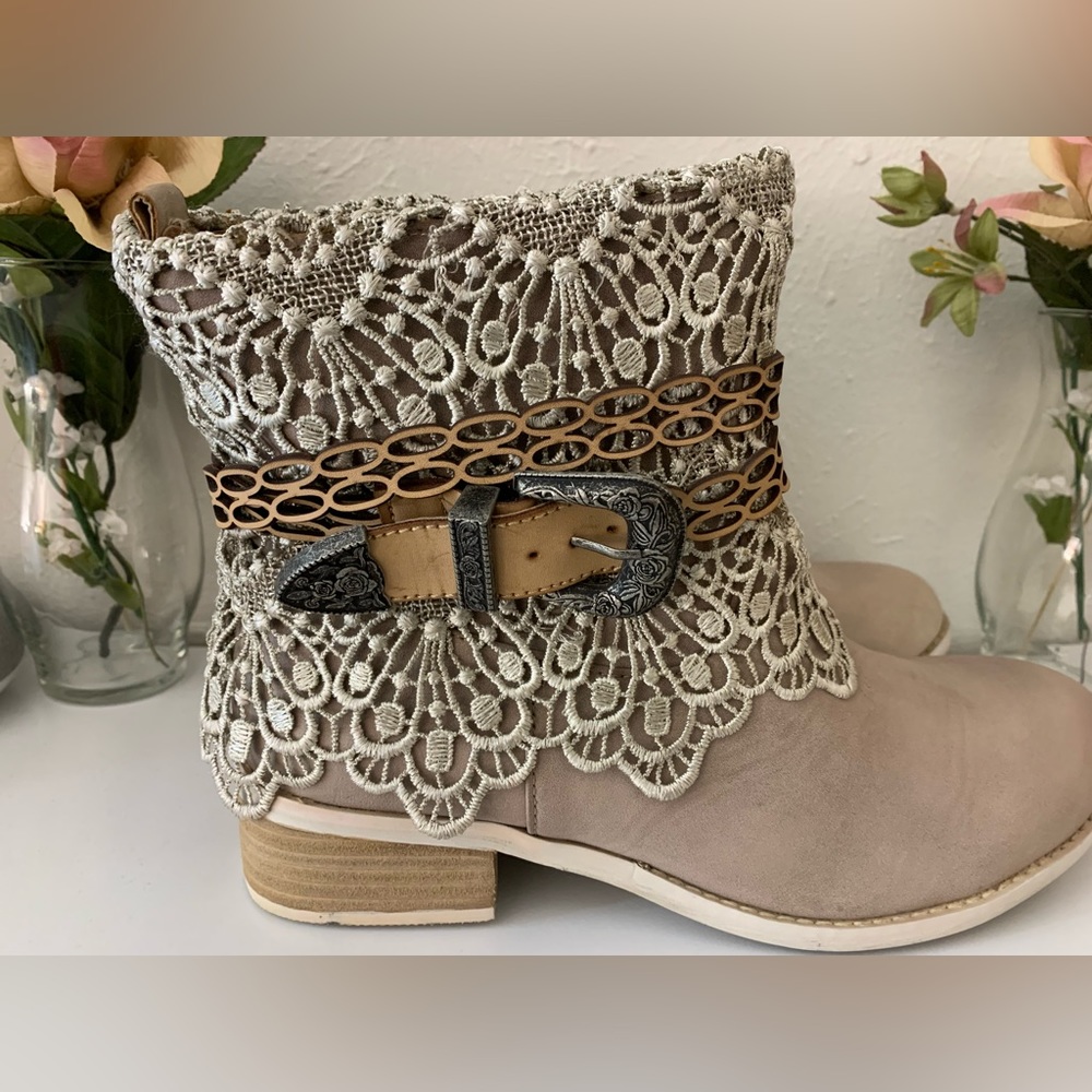Very Volatile Boots
